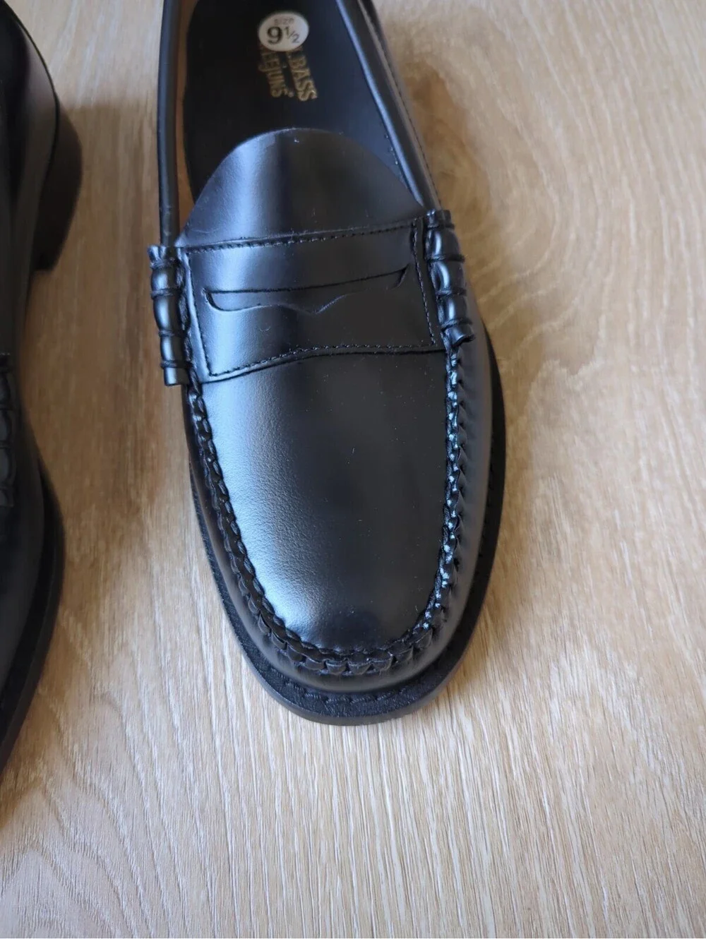 GH Bass Weejuns Larson Black Polished Leather Penny Loafers Mens 9.5 New